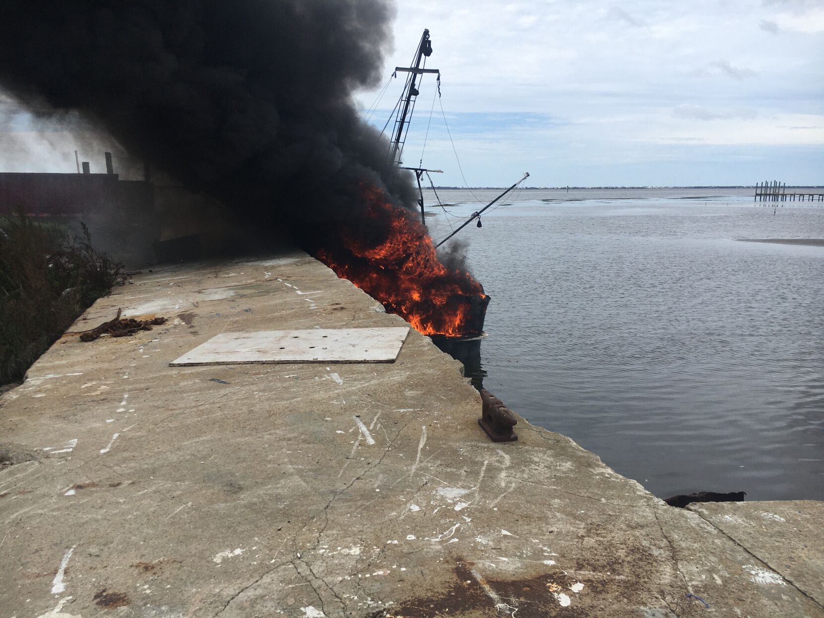 Fire destroys shrimp boat, injures man